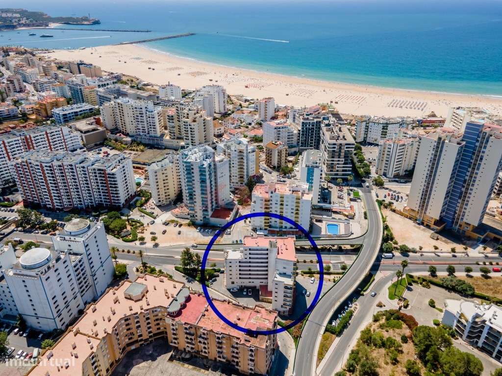 T2 na Praia da Rocha totalmente Remodelado-1