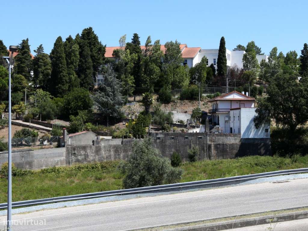 Oportunidade Prime no Centro de Alcobaça Terreno de 2.225 m² com Po...-38