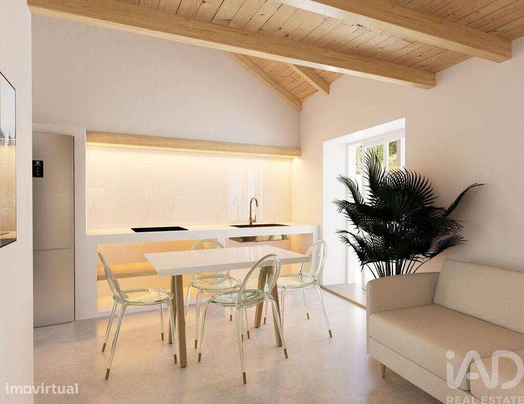 Casa / Villa T1 em São Salvador e Santa Maria de 49,00 m2 - Grande imagem: 4/17