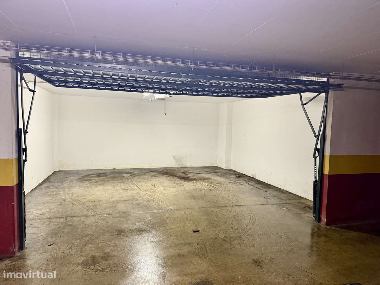 Apartamento T2 com varanda e garagem - vista praia, São Martinho Porto-14