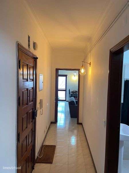 Aluga-se apartamento T1 - Grande imagem: 4/8