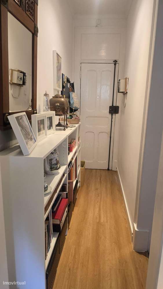 Prédio em Propriedade Total | Sete Rios | 8 Frações com Rendimento - Grande imagem: 4/28