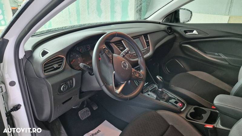 Opel Grandland X - 12