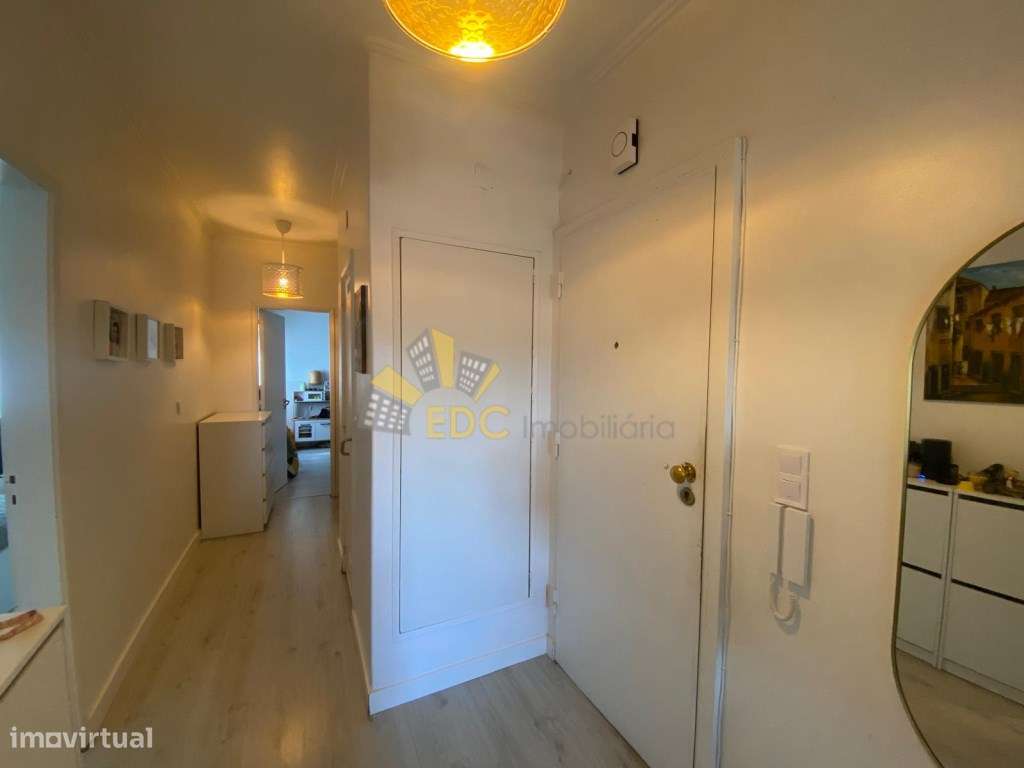 Apartamento T2 Totalmente Remodelado | Localizado na Damaia de Baix...-22