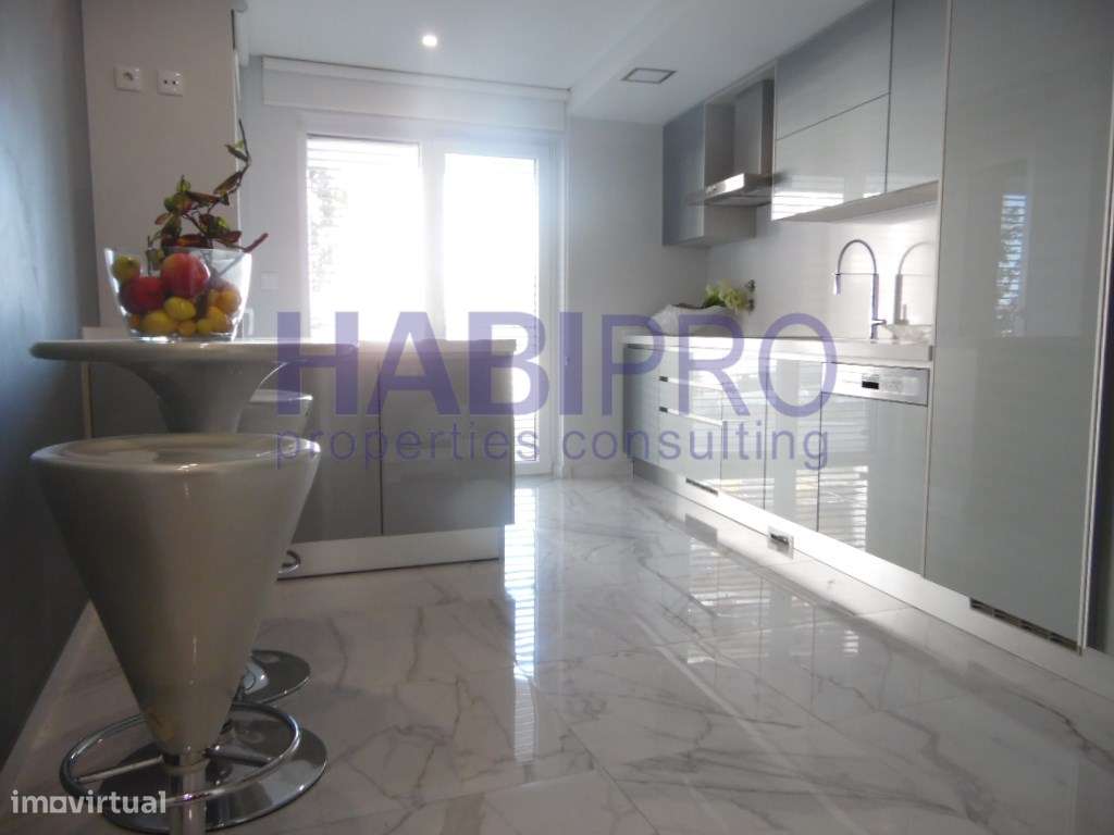 Apartamento T3 em excelente localização - Grande imagem: 3/12