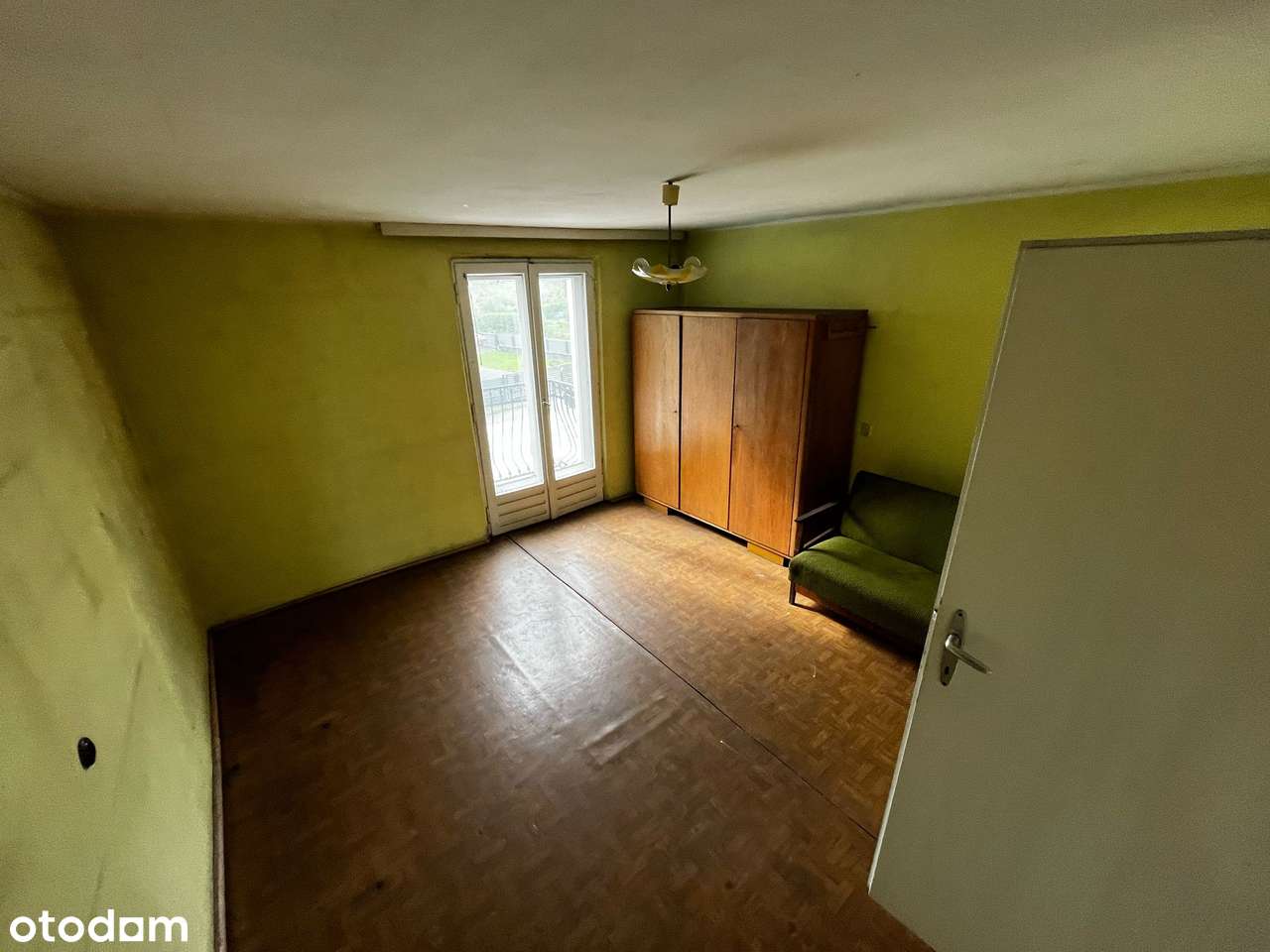 Atrakcyjny inwestycyjnie + powierzchnie handlowe!-10