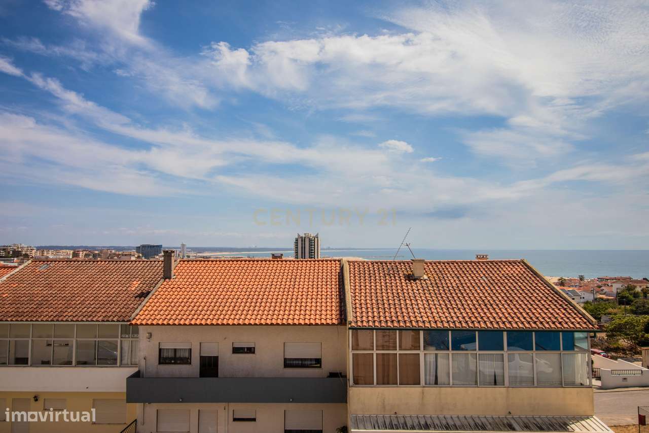 Apartamento T3 em Buarcos, a 900 metros da Praia, com elevador e excel-10