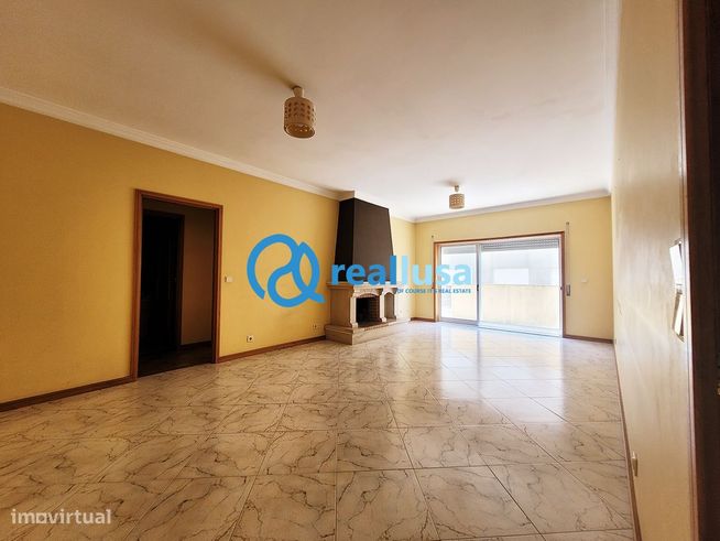 Apartamento T1 c/ garagem Águas Santas Maia-0