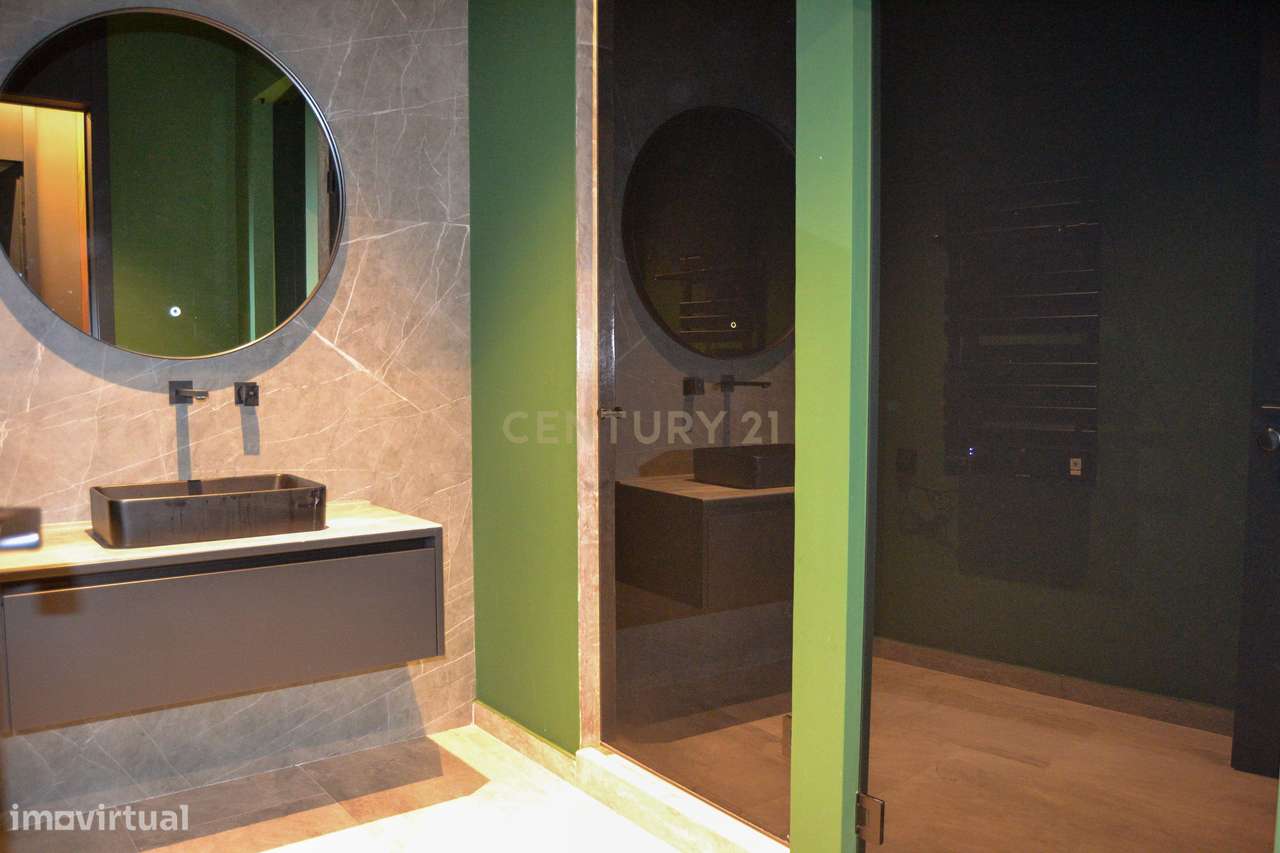 Apartamento T2 de Luxo com Terraço Privativo e Jacuzzi a 40 minutos de - Grande imagem: 4/40