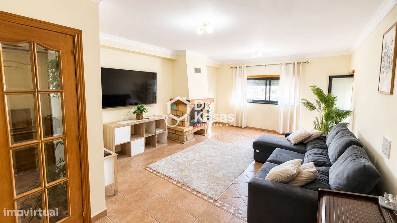 Apartamento T3 próximo Hospital do Barreiro-0