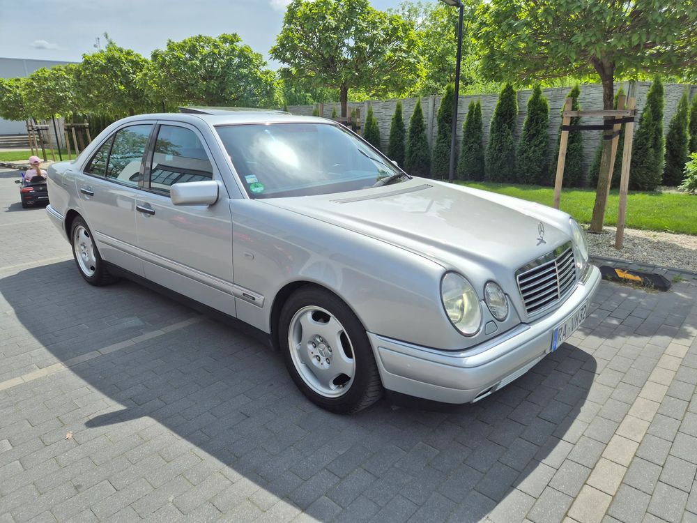 Mercedes-Benz E W210 1997
