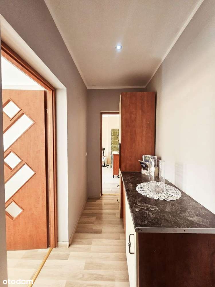 Piękna kamienica. I piętro. Niski czynsz. Centrum. - Pełny obrazek: 2/14