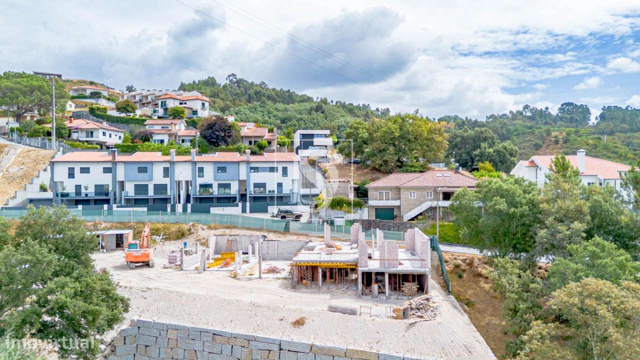 Moradia em Banda T3-25