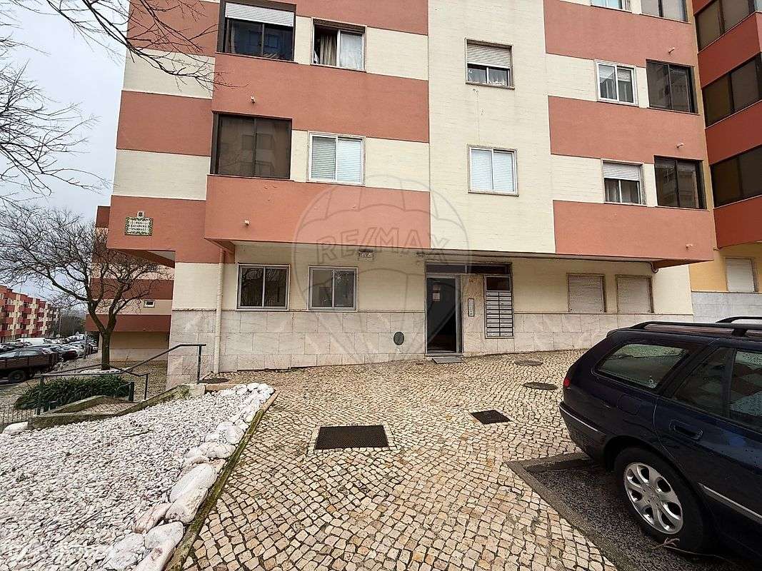 Apartamento T3 para arrendamento - Grande imagem: 2/6