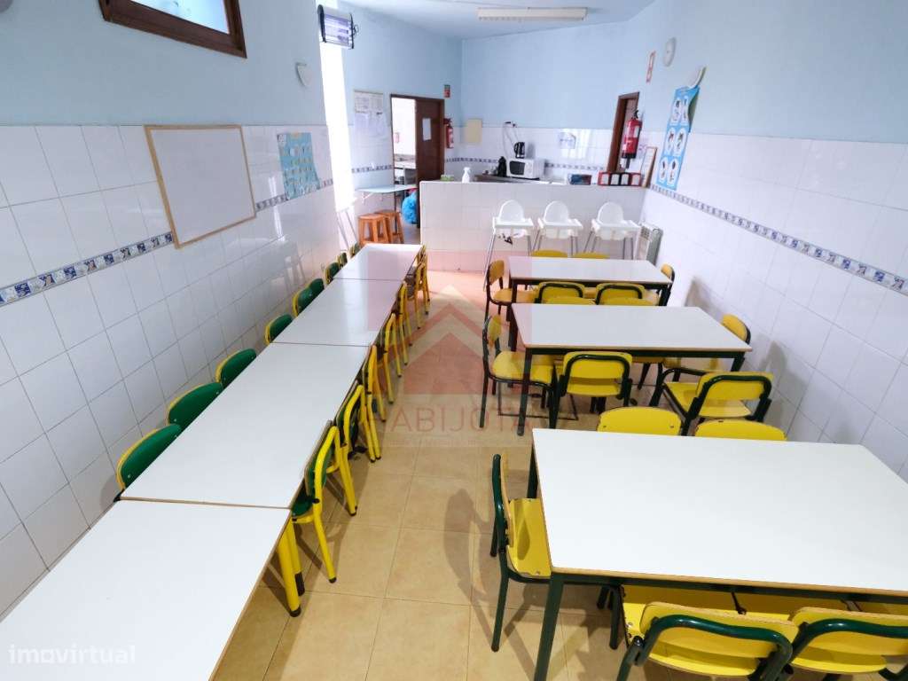 Prédio em Rio Tinto - Próximo à estação da CP e Metro da Campaínha-16