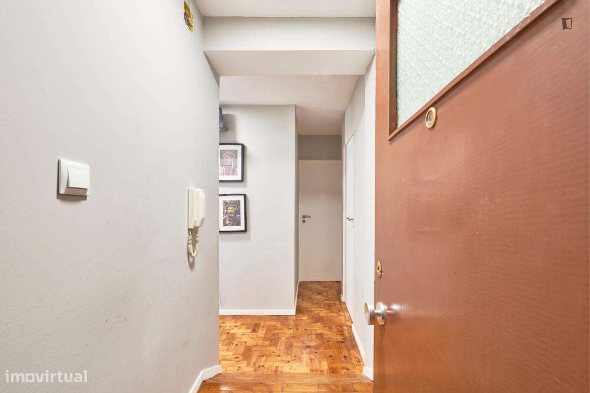 Quarto - localizado em Chelas Lisbon - Grande imagem: 4/10