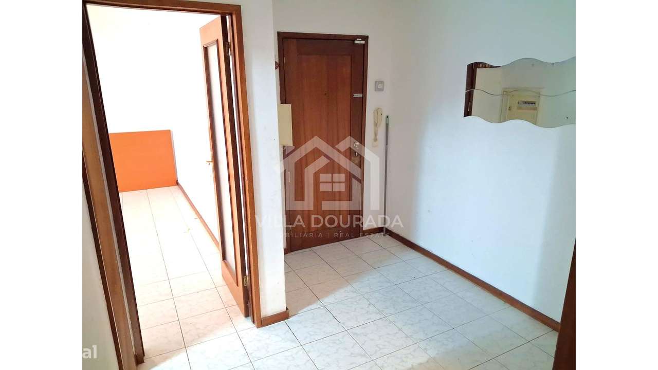 Apartamento T3 em Baguim Do Monte --13