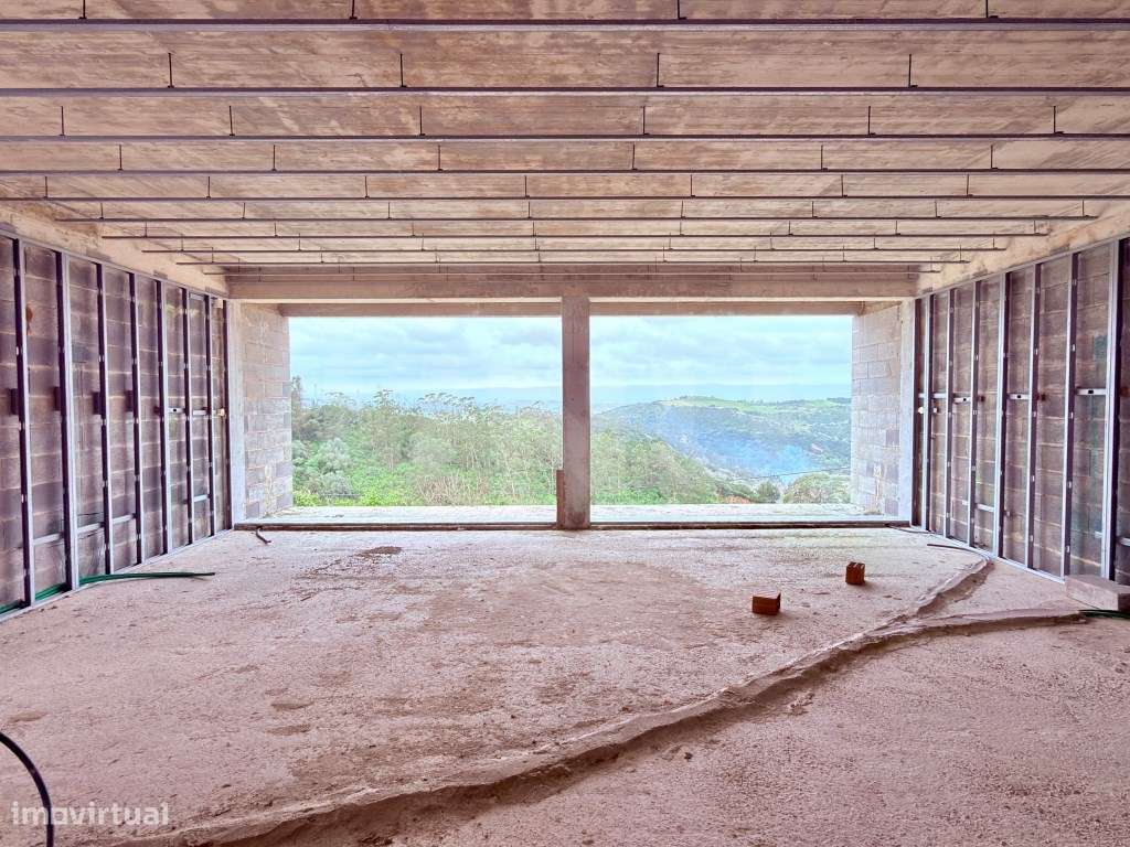 Terreno com construção de Moradia Contemporânea para venda em Torre... - Grande imagem: 5/26