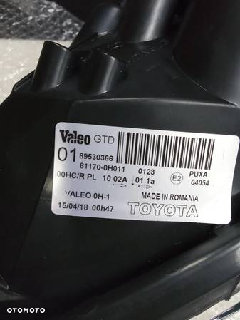 Toyota Aygo II  2014 rok lampa 81170-0H011 - 3