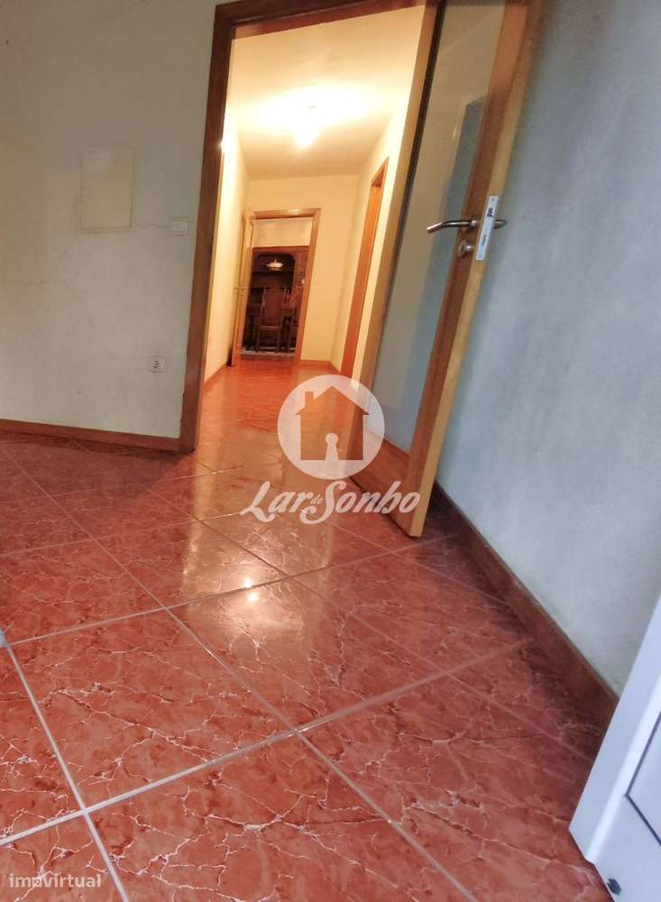 Moradia T3 com jardim em Barcelos-28