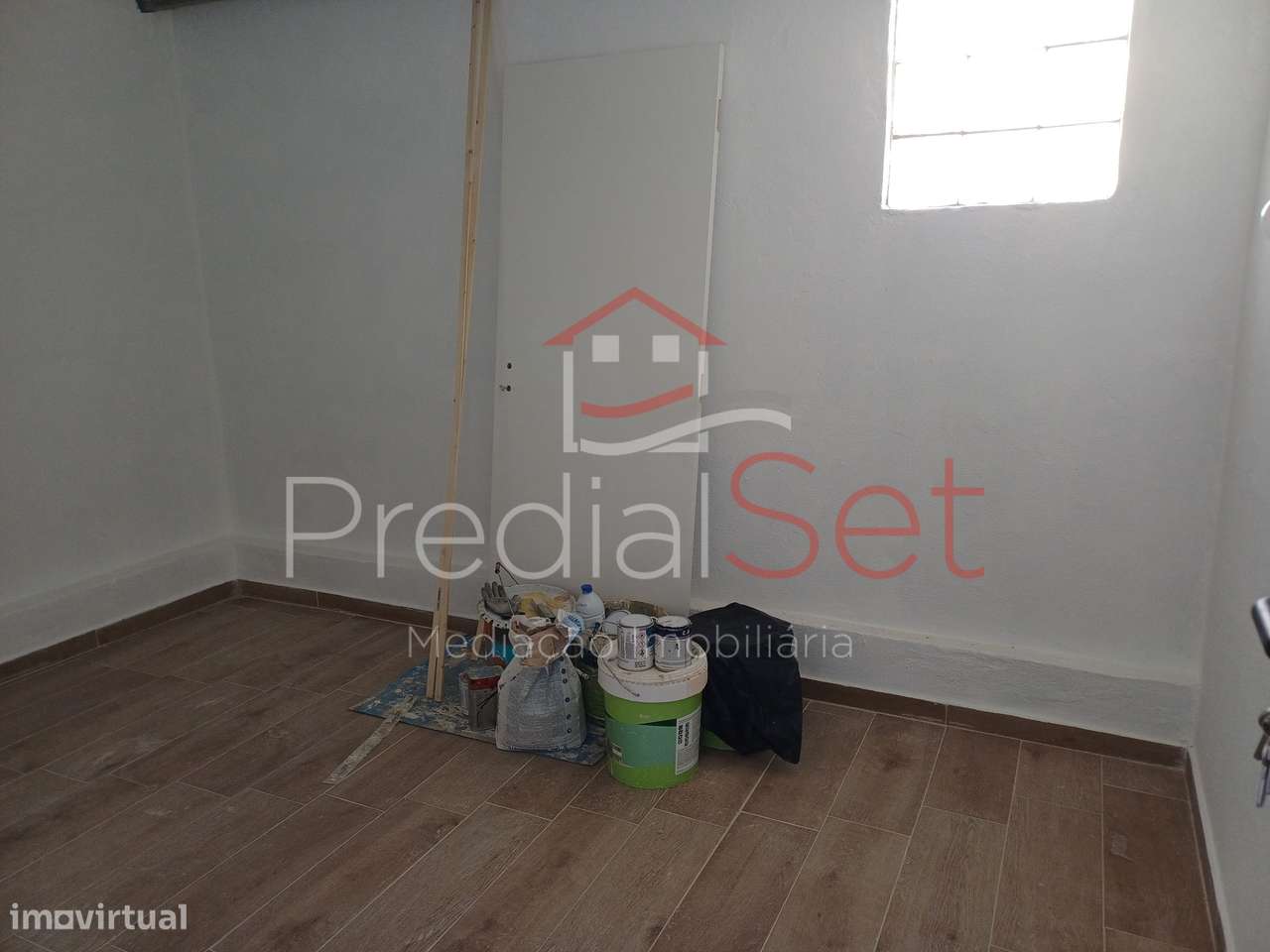 Moradia T3 Totalmente remodelada em Setúbal-27