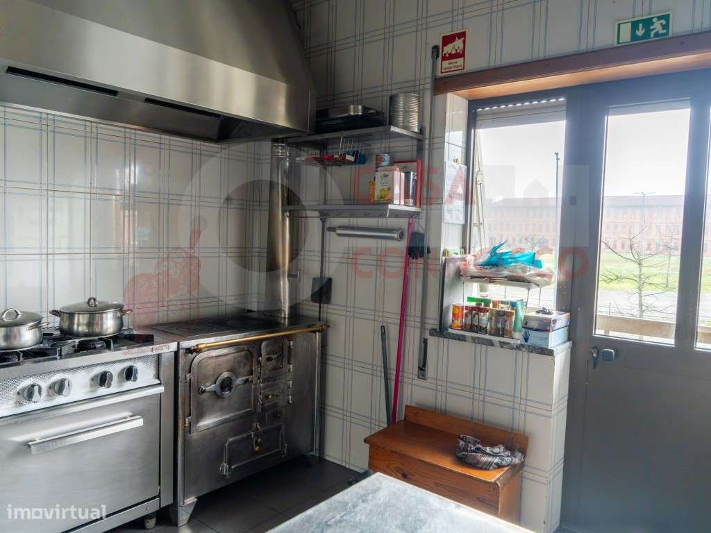 Imóvel Multifuncional com Elevado Potencial de Rentabilidade-13