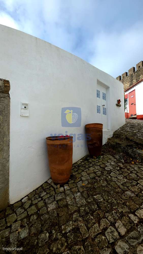 Moradia T1 renovada dentro das muralhas de Óbidos, com terraço, jardim-15