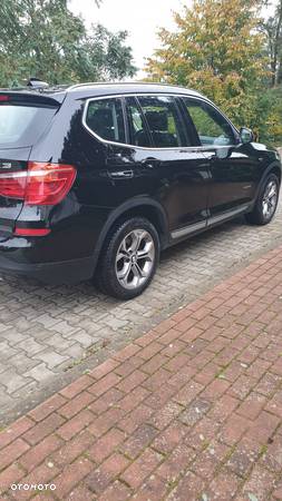 BMW X3 xDrive20d Advantage - 2