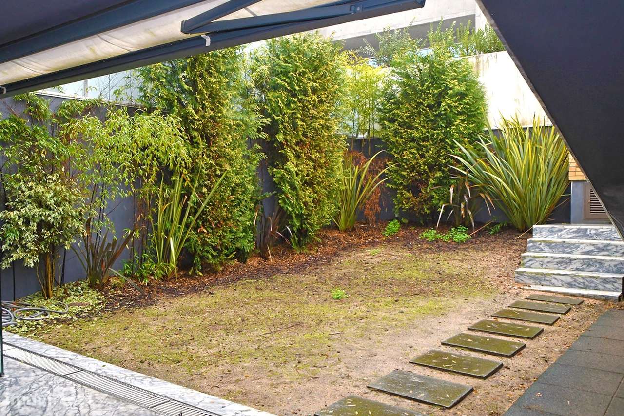 Moradia com 4 Suites jardim e piscina na Foz - Grande imagem: 5/52