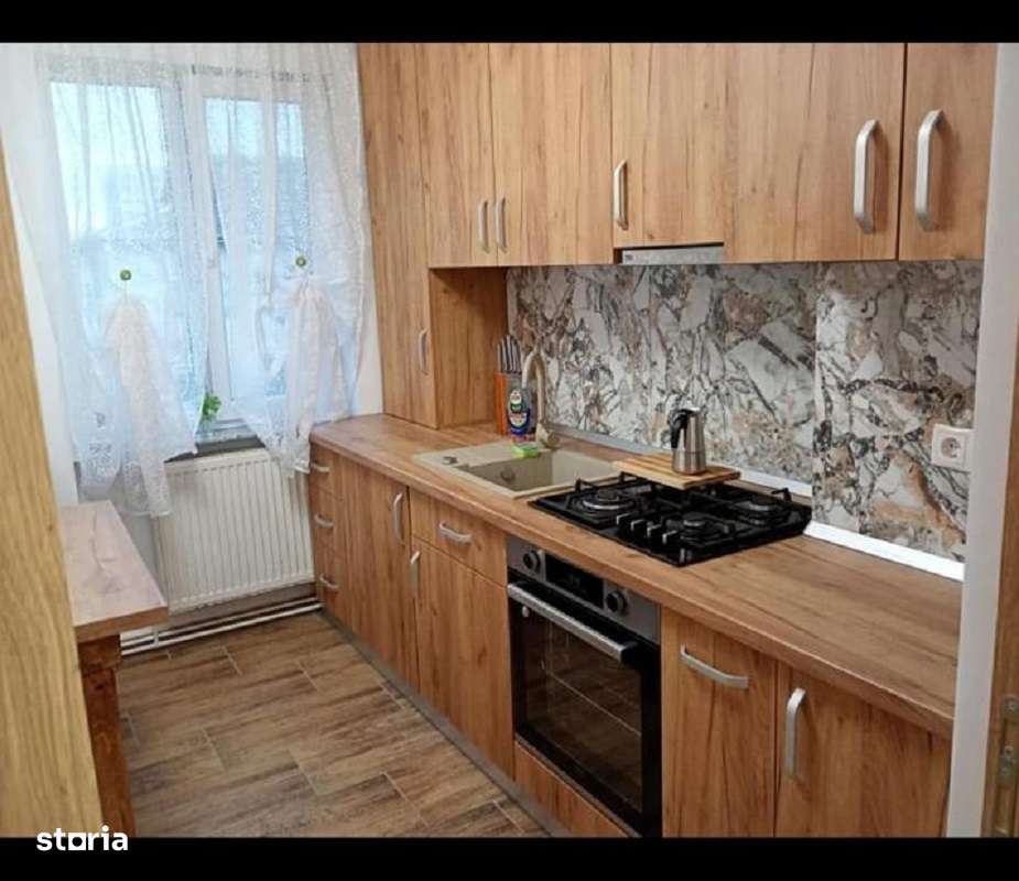 cv 74 Al.Aurora, apartament 3 camere decomandat-1