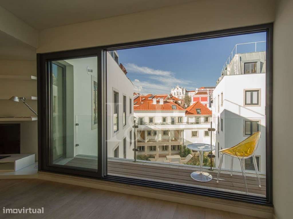 Excelente loft T2 em condomínio privado no centro histórico de Lisboa - Grande imagem: 2/23