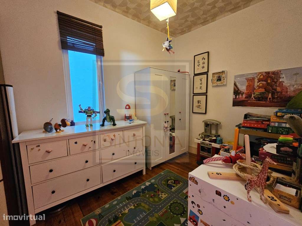 Encantador Apartamento T4 no Coração da Estefânia - Lisboa-8