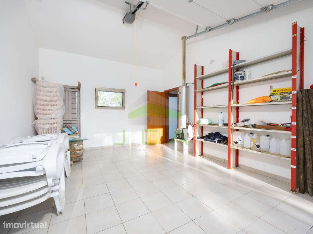 Moradia com terreno e piscina a 3km da Batalha-44