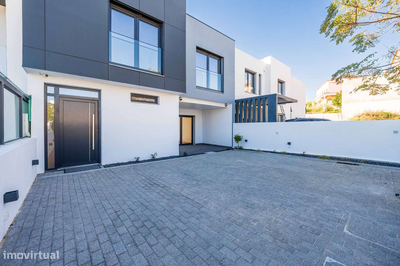 Elegante moradia T4 de arquitetura contemporânea em Albarraque-49