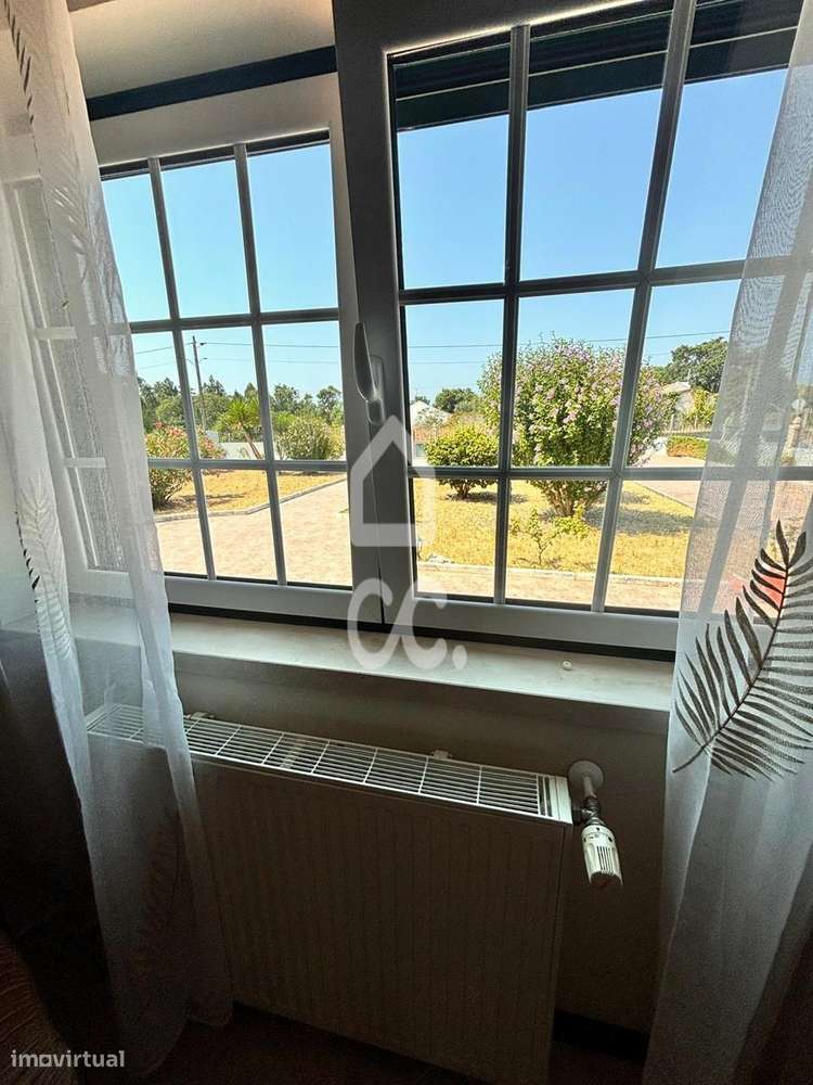 COIMBRÃO-------Venda global de Moradia individual T3 inserida em terre-26