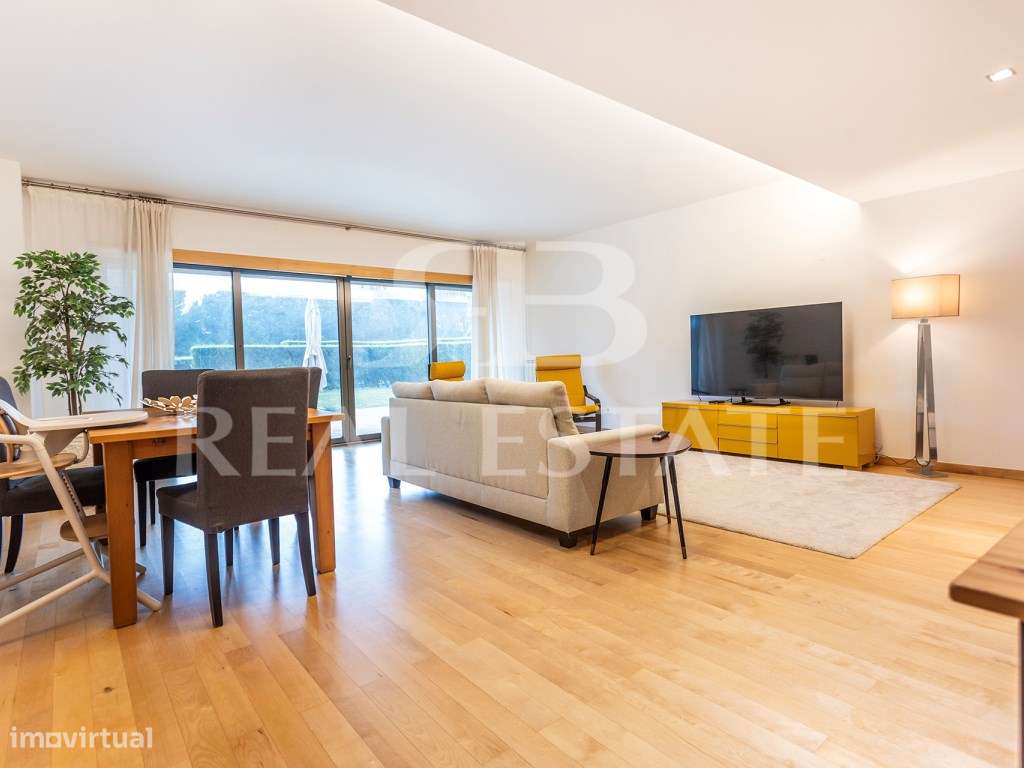 T2 no condominio SCALA Cascais | Jardim privado e jardim do condomí...-17
