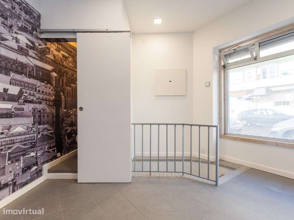 Loja para Investimento ou Comércio - Falagueira, Amadora-14