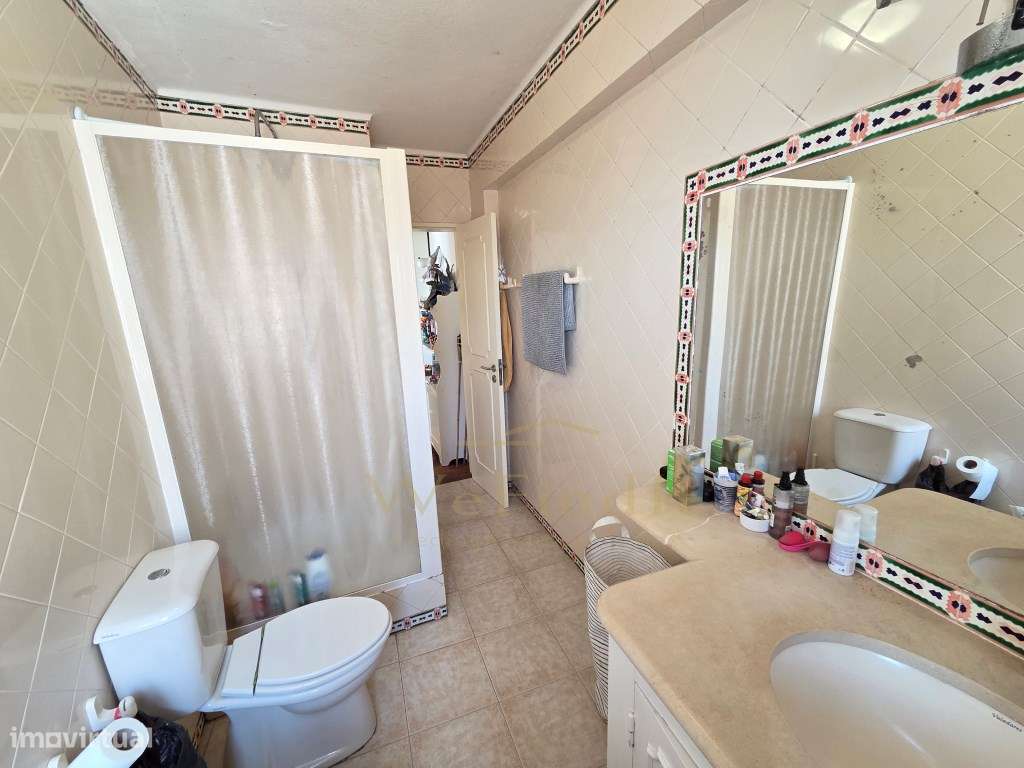 Charmosa moradia T4, na Ericeira, com fantástica vista mar-24