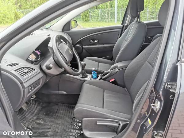 Renault Megane 1.5 dCi Authentique - 14