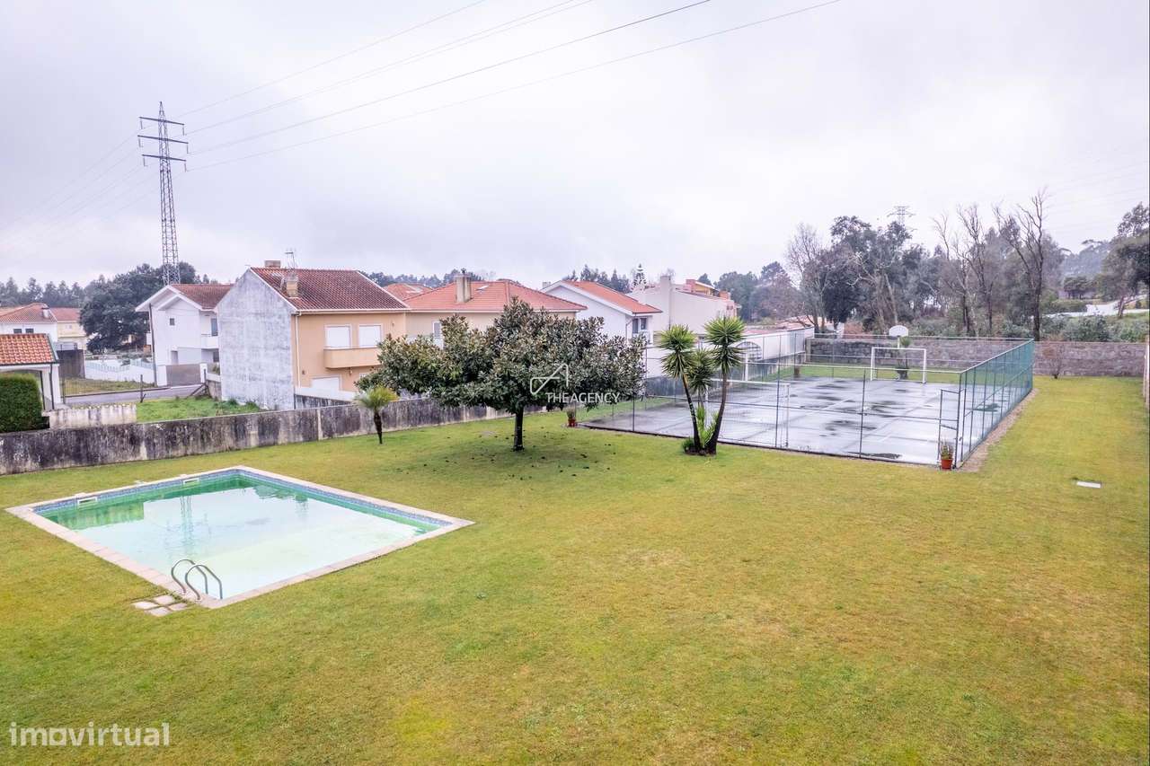 Moradia T4 moderna com piscina em Perosinho, Vila Nova de Gaia - Grande imagem: 4/45