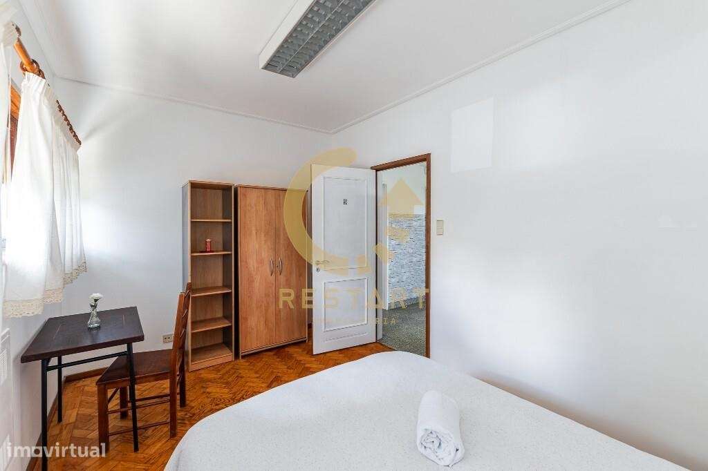 Moradia T11 Remodelada – Venda com Rendimento Garantido – Santa Luzia,-20