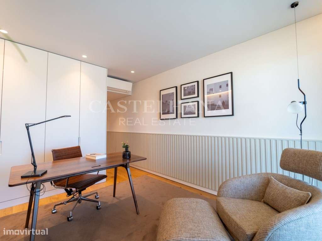 Apartamento T2 com varanda e estacionamento em Vila Nova de Gaia - Grande imagem: 3/100