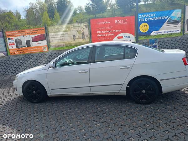 Volkswagen Passat 2.0 TDI Comfortline - 8