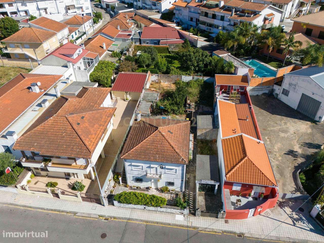 Moradia à venda em Ermesinde para habitação e/ou investimento-1