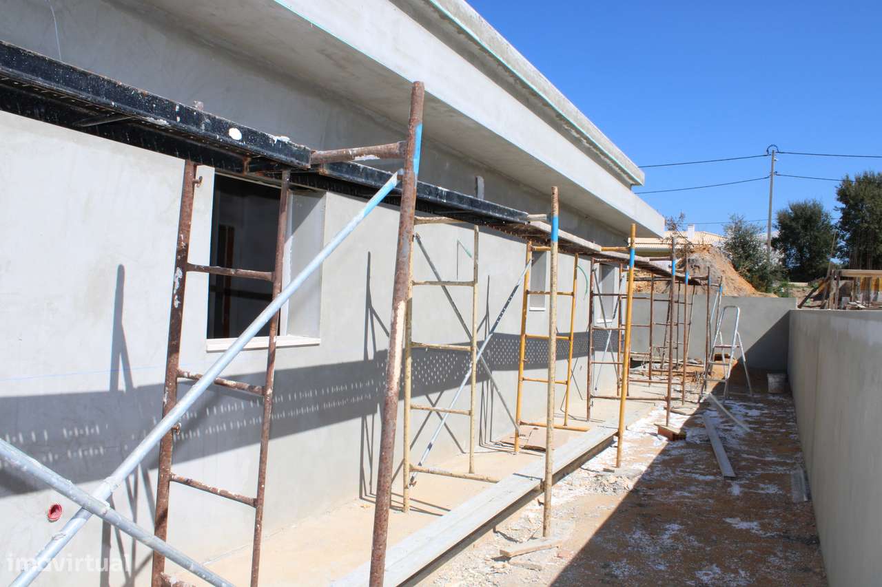 Moradia T3 isolada com piscina e garagem em Palmela Quinta da Marques-8