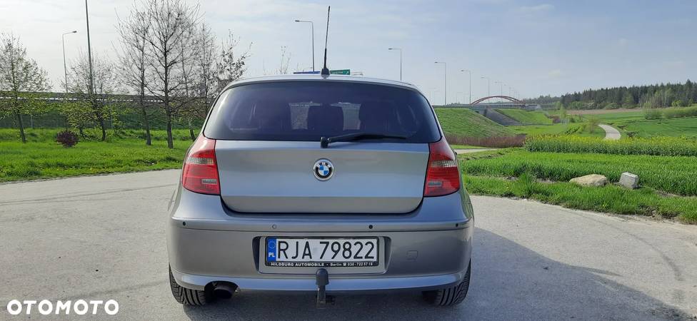 BMW Seria 1 118d - 4