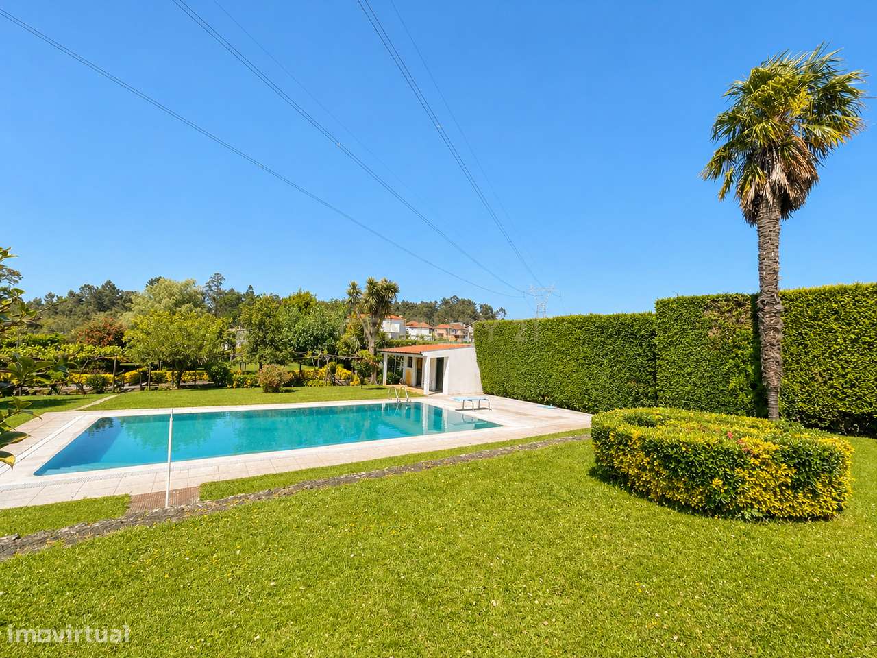 Moradia T3 com excelente privacidade, piscina e grande espaço exterior-38