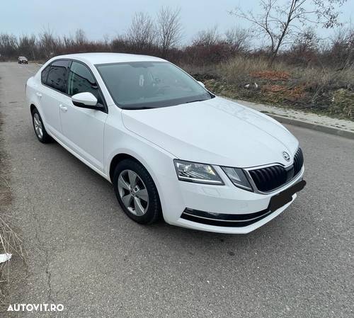 Skoda Octavia 2.0 TDI DSG Style - 12