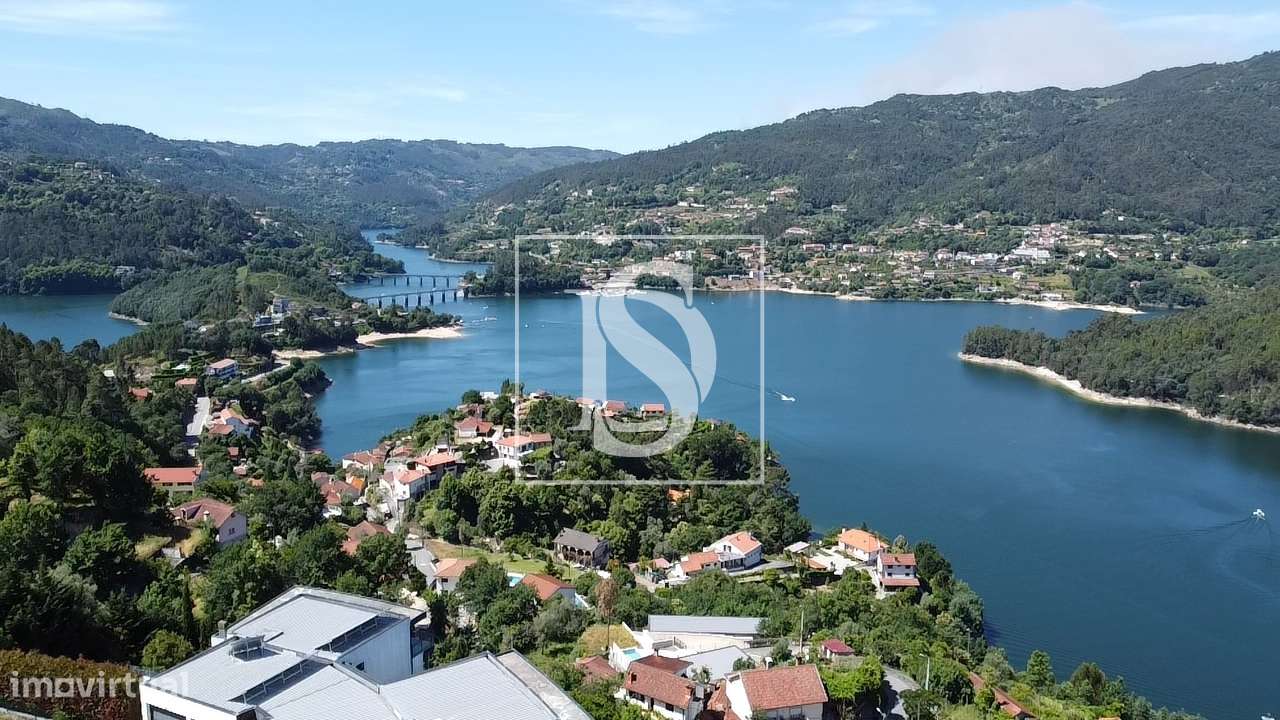Moradia para Restaurar T2 Venda em Vilar da Veiga,Terras de Bouro-9