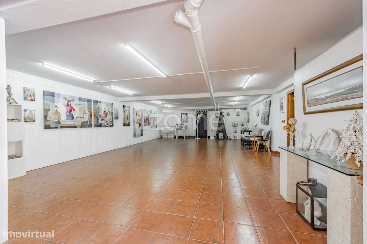 Moradia T5 com Piscina, 4 Suites e Garagem para 4 Carros em Esposende-58